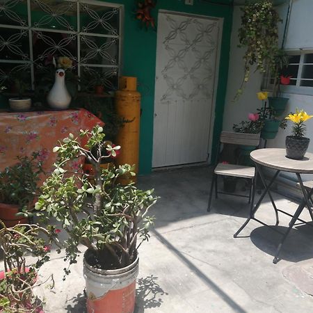 Departamento Cercano Al Aeropuerto T2, A 2 Calles Kota Meksiko Ruang foto